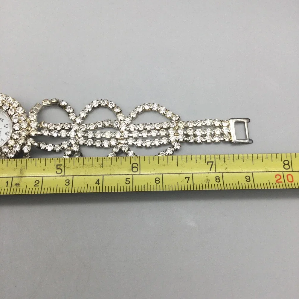 Rhinestone Cocktail Womens Watch 28mm White Dial Silver Tone New Battery 7.5